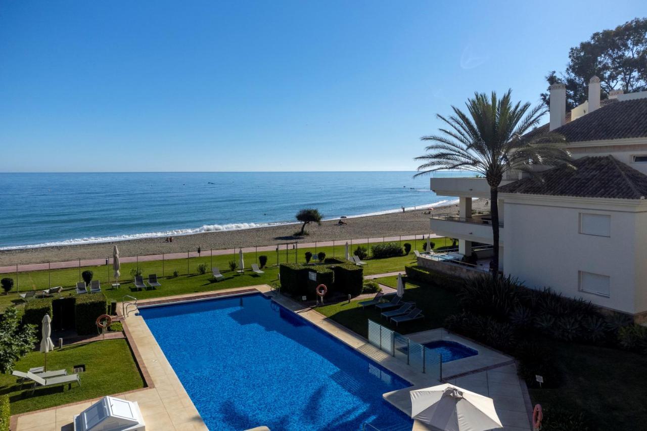 Appt 401-3-Bed-Heaven Beach-Paseo-All Year Heated Pool-Free Bikes Estepona Buitenkant foto