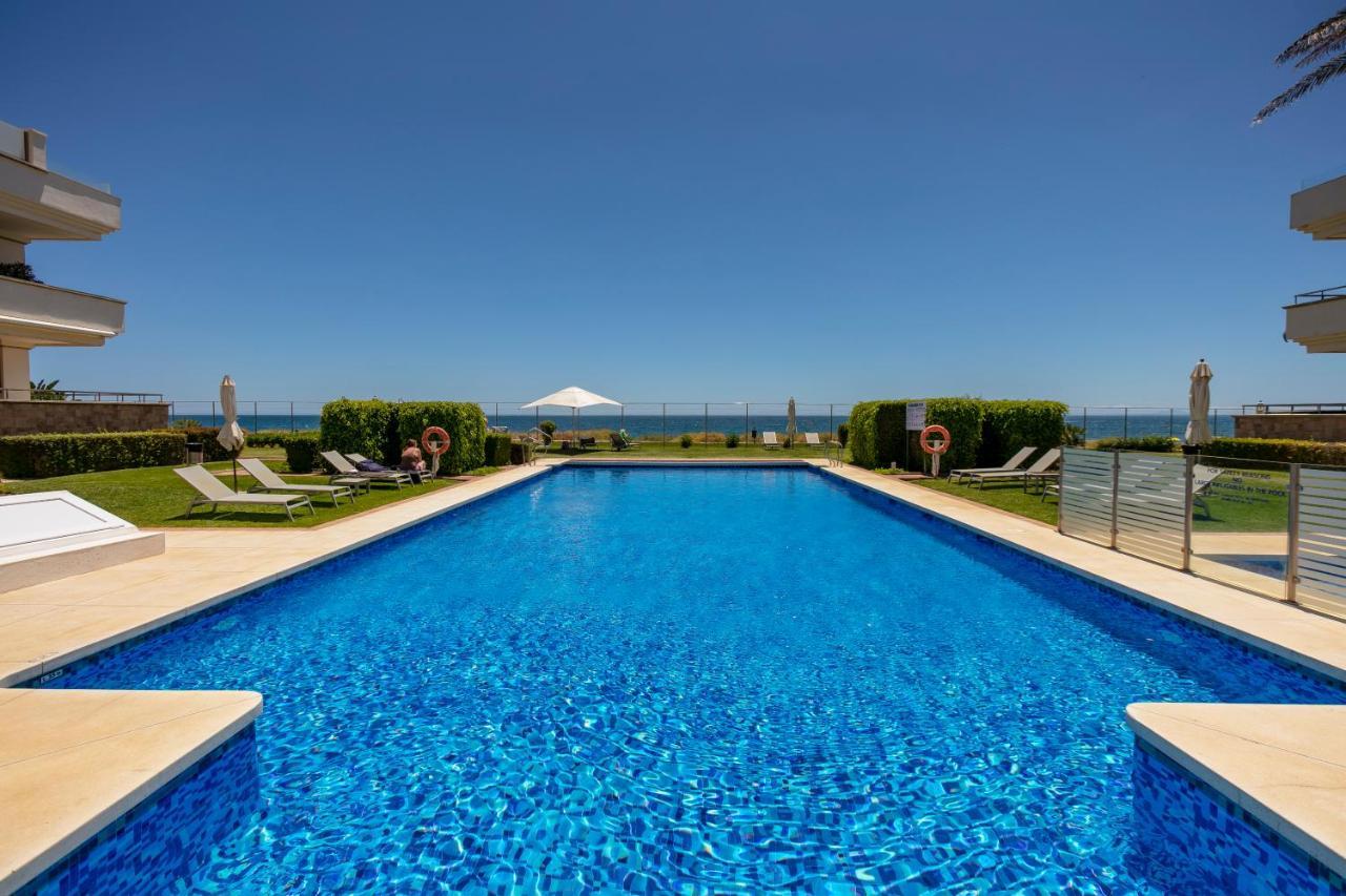 Appt 401-3-Bed-Heaven Beach-Paseo-All Year Heated Pool-Free Bikes Estepona Buitenkant foto