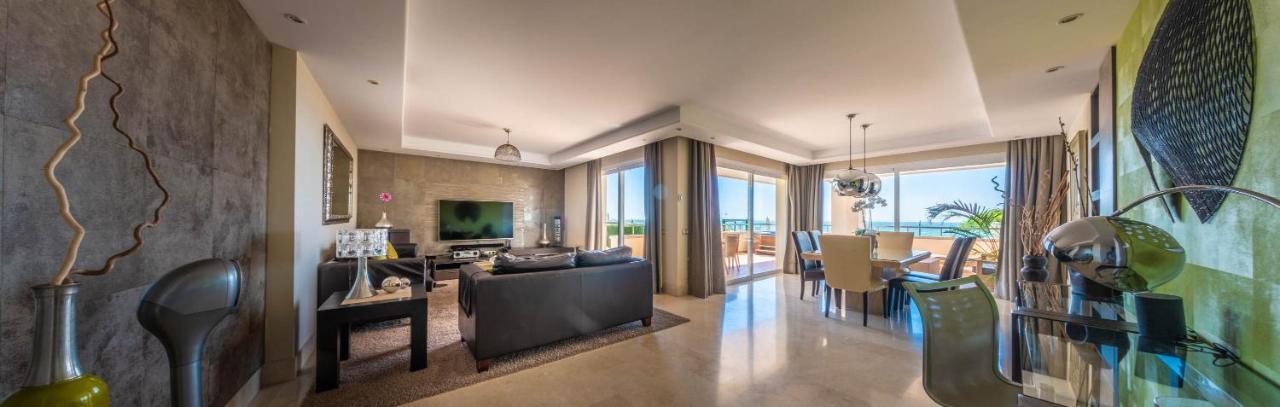 Appt 401-3-Bed-Heaven Beach-Paseo-All Year Heated Pool-Free Bikes Estepona Buitenkant foto