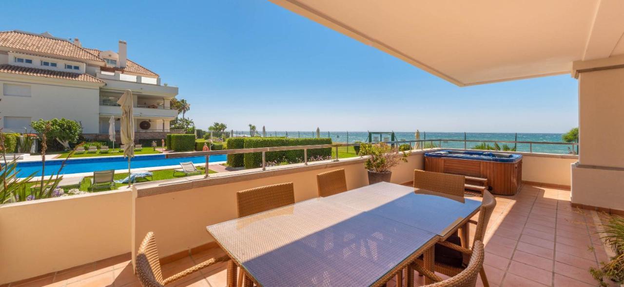 Appt 401-3-Bed-Heaven Beach-Paseo-All Year Heated Pool-Free Bikes Estepona Buitenkant foto
