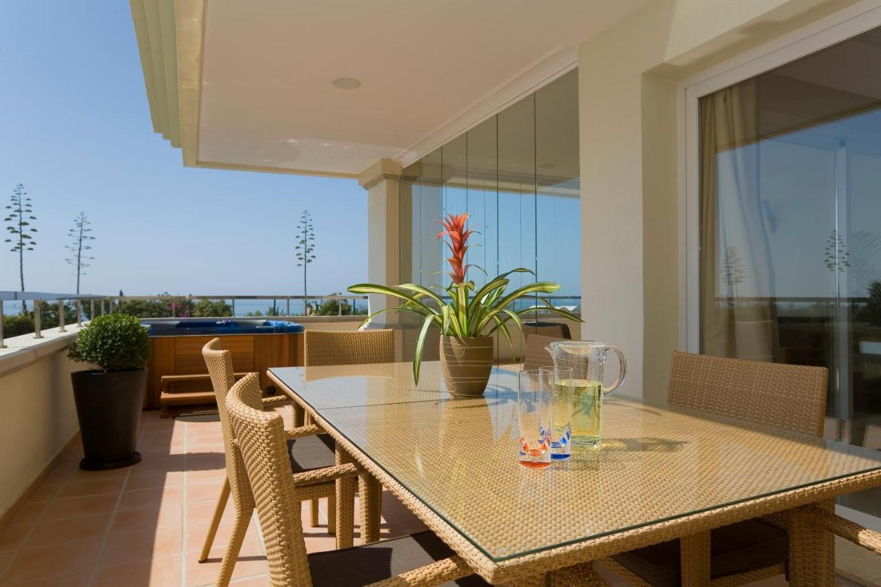 Appt 401-3-Bed-Heaven Beach-Paseo-All Year Heated Pool-Free Bikes Estepona Buitenkant foto